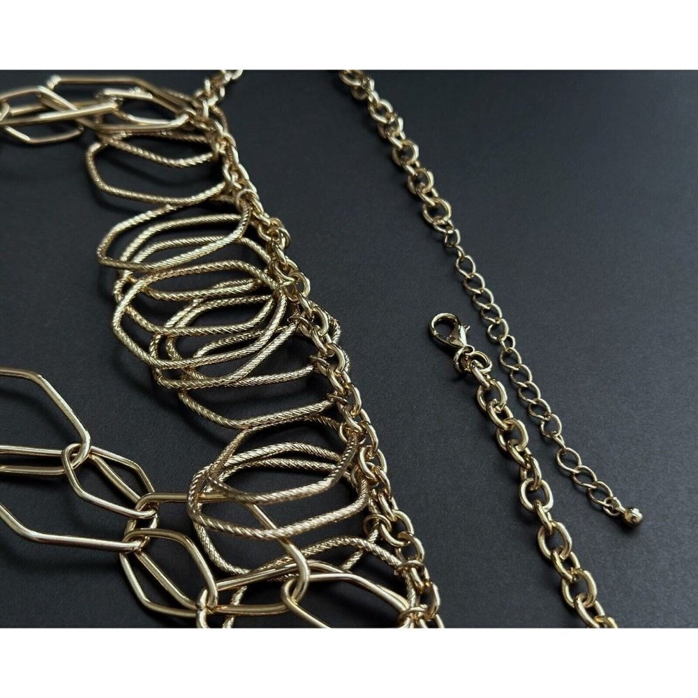 Fashion Jewelry set Bib geometric gold tone necklace 16” & drop dangle earrings - Picture 4 of 7